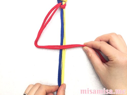 輪結びミサンガの作り方手順6